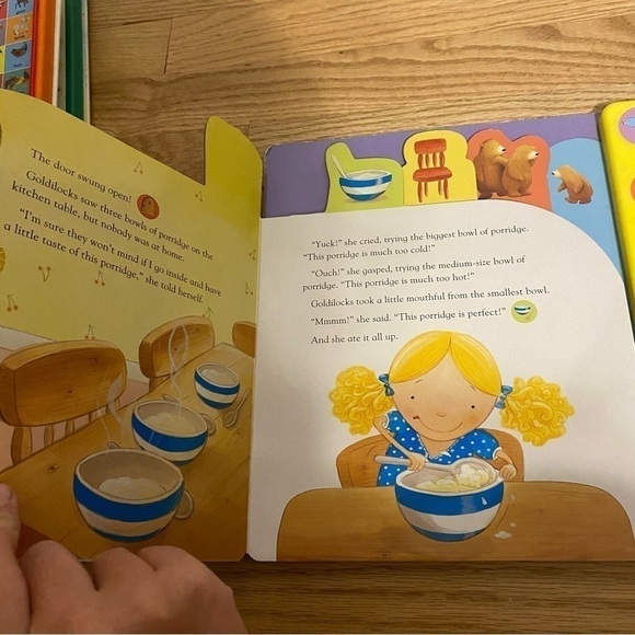 Goldie Locks and The Three Bears Hardcover Sounds Book Fairy Tale - Picture 3 of 4